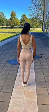 Almond Milk Everyday Leggings